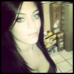 Meet your Posher, Kira